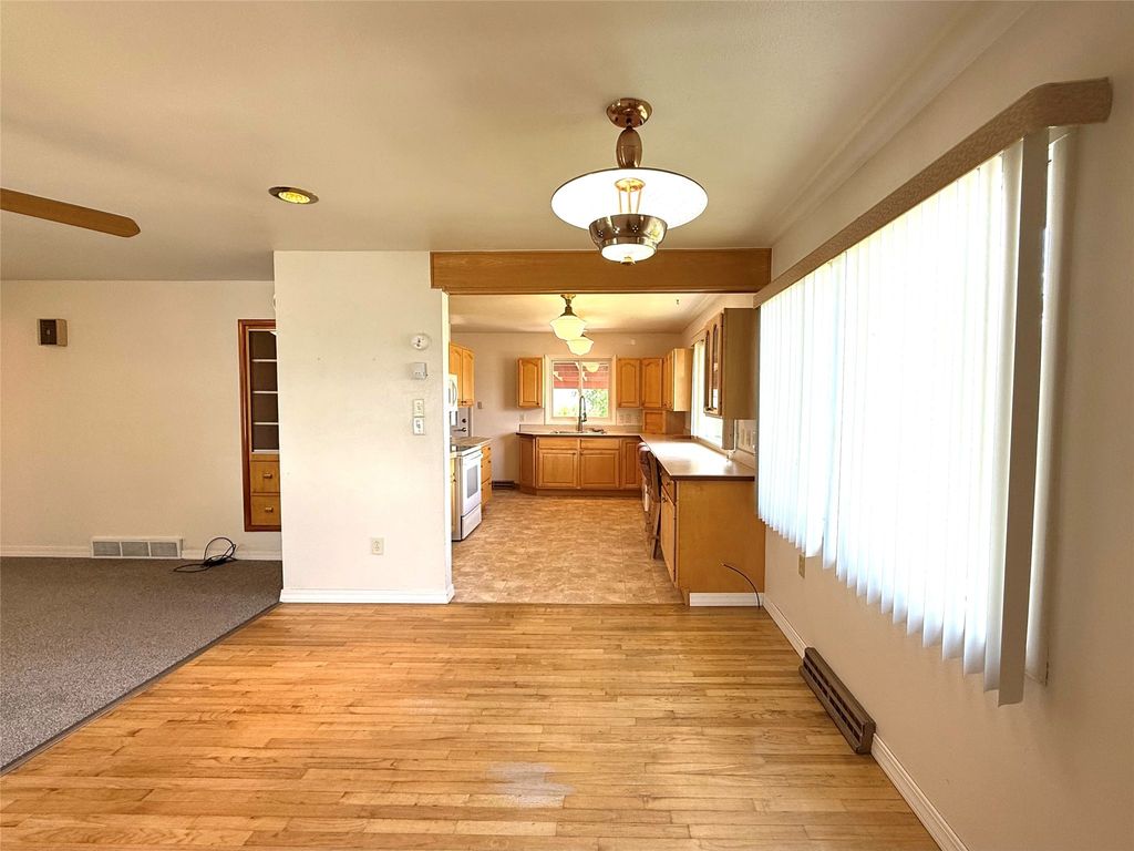 Image 16 of property listing at 815 St Marys Avenue, Deer Lodge, MT 59722