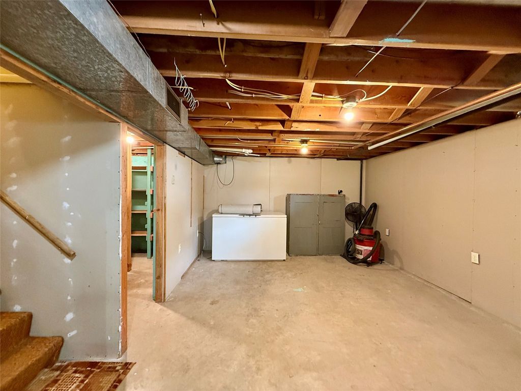 Image 20 of property listing at 815 St Marys Avenue, Deer Lodge, MT 59722