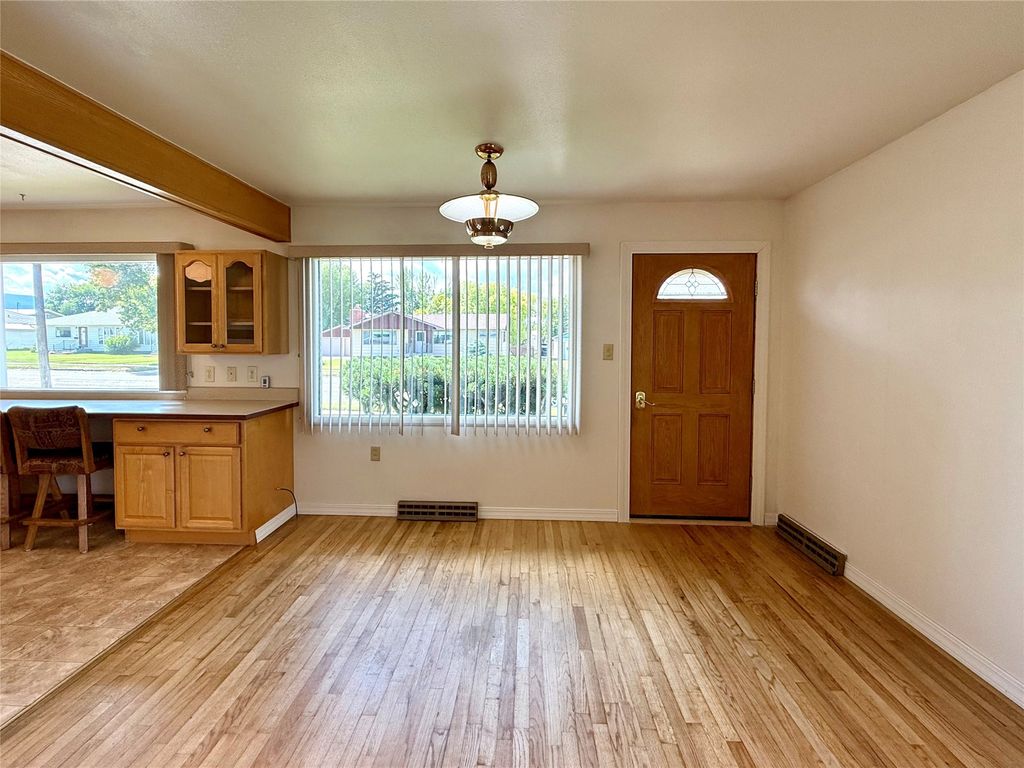 Image 3 of property listing at 815 St Marys Avenue, Deer Lodge, MT 59722