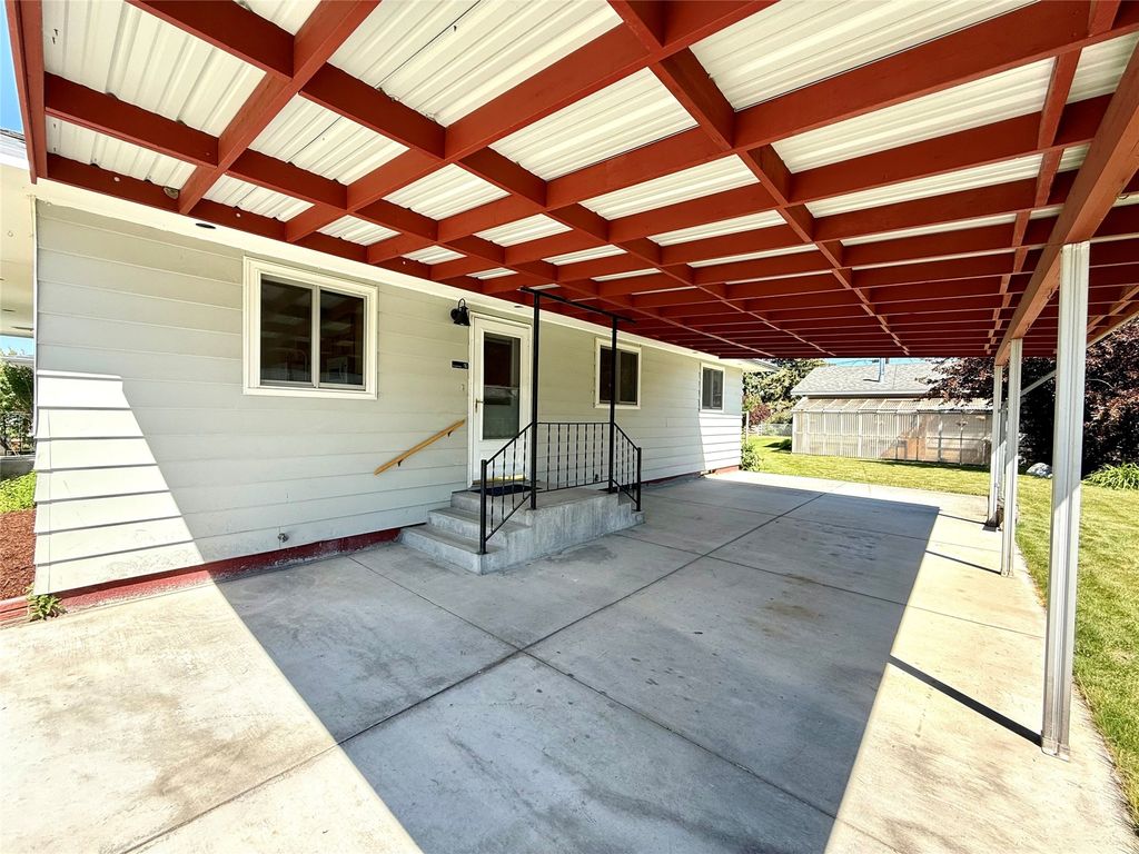 Image 32 of property listing at 815 St Marys Avenue, Deer Lodge, MT 59722