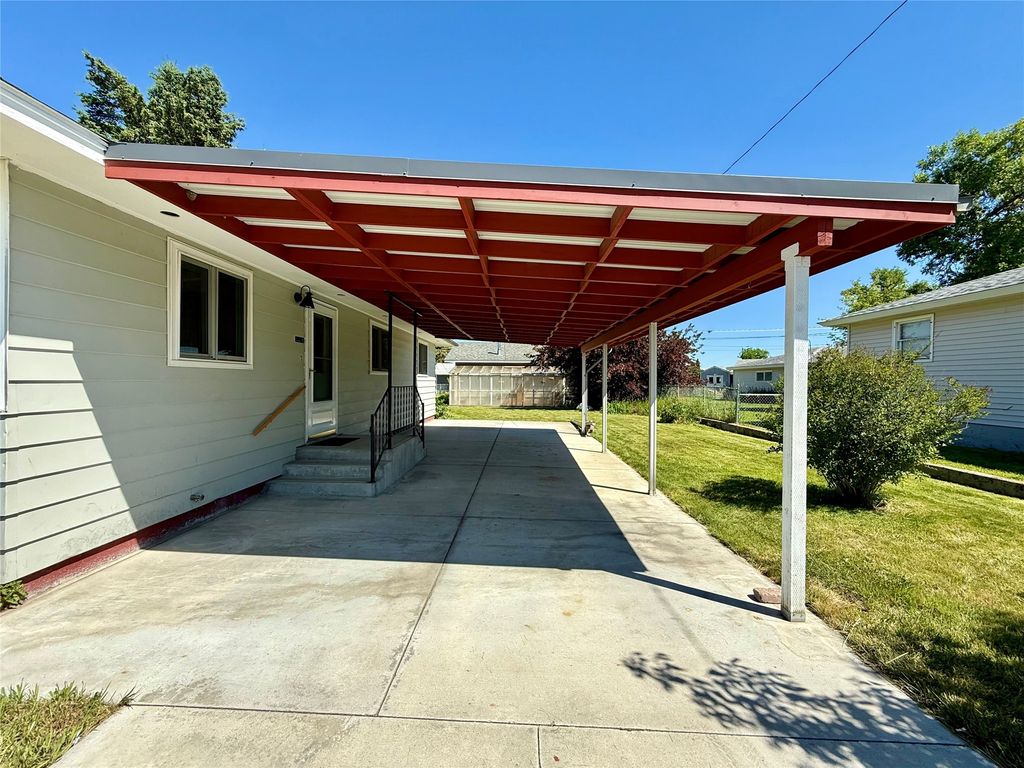 Image 33 of property listing at 815 St Marys Avenue, Deer Lodge, MT 59722