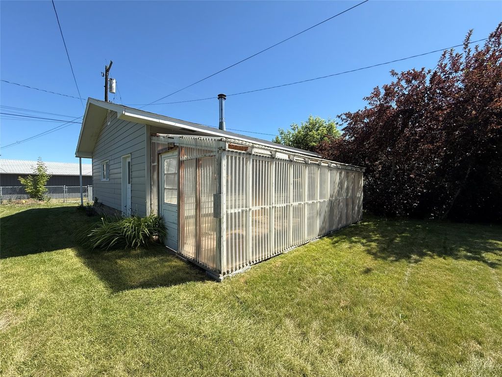 Image 38 of property listing at 815 St Marys Avenue, Deer Lodge, MT 59722