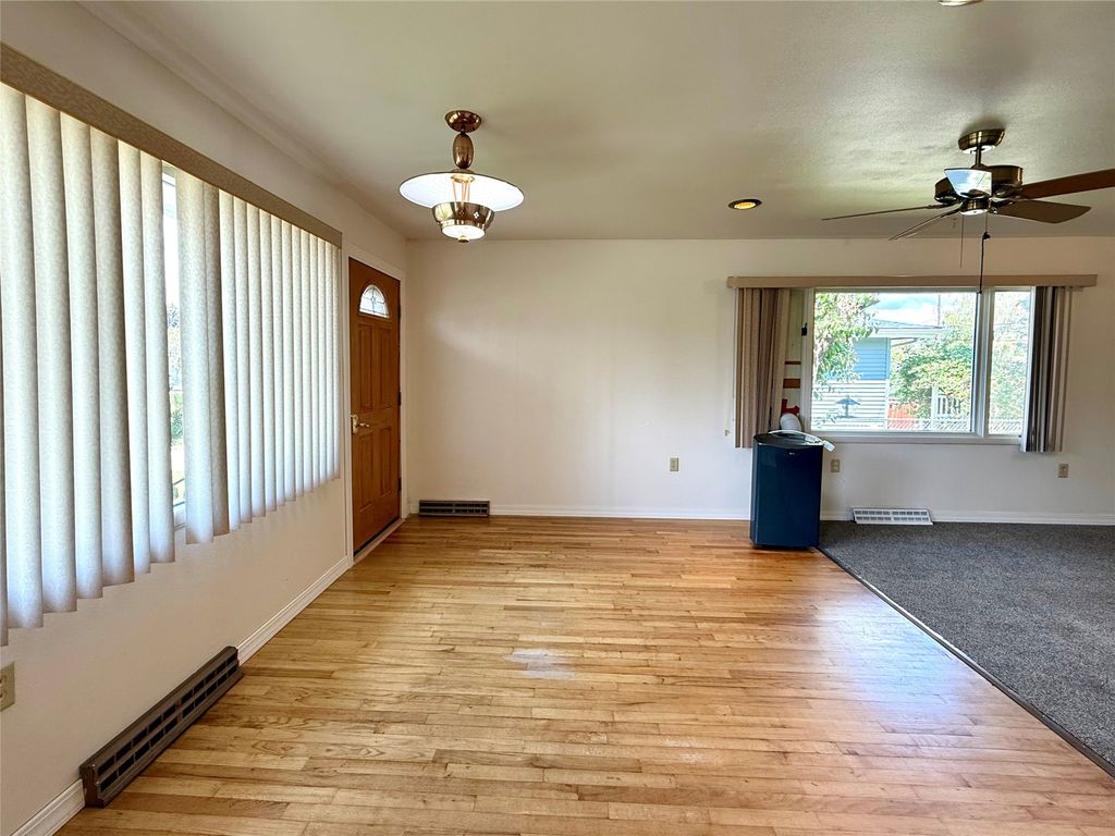 Image 5 of property listing at 815 St Marys Avenue, Deer Lodge, MT 59722
