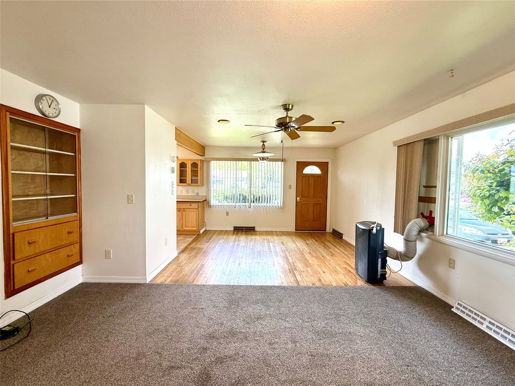 Image 6 of property listing at 815 St Marys Avenue, Deer Lodge, MT 59722