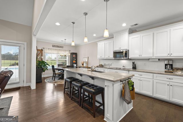 135 Graceton Farms Drive, Senoia, GA 30276