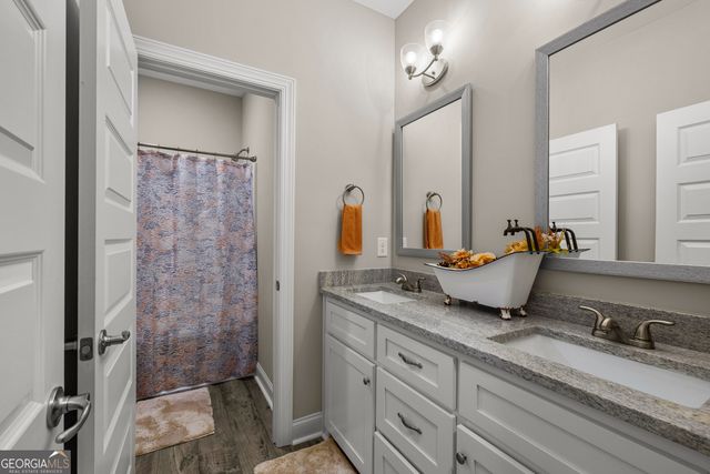 135 Graceton Farms Drive, Senoia, GA 30276