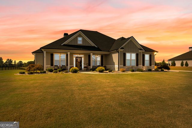 135 Graceton Farms Drive, Senoia, GA 30276