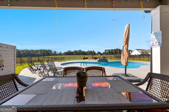 135 Graceton Farms Drive, Senoia, GA 30276