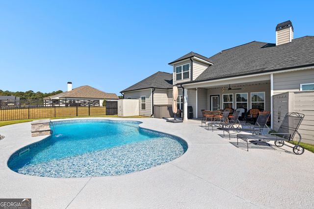 135 Graceton Farms Drive, Senoia, GA 30276