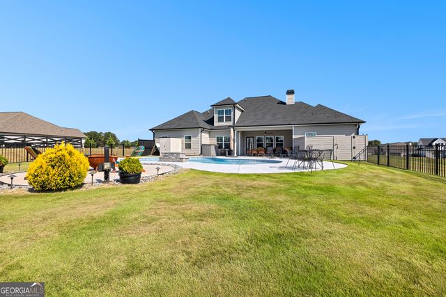 135 Graceton Farms Drive, Senoia, GA 30276