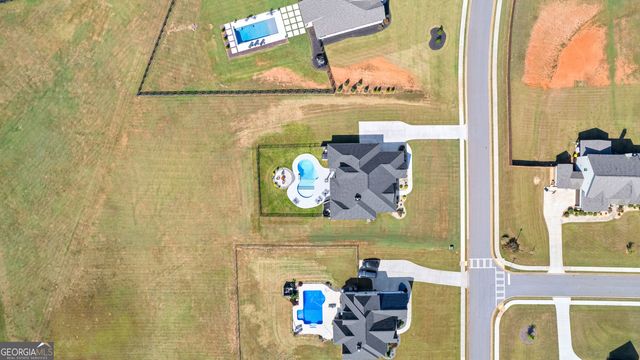 135 Graceton Farms Drive, Senoia, GA 30276