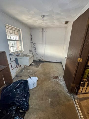 7305 Bennett St, Homewood Brushton, PA 15208