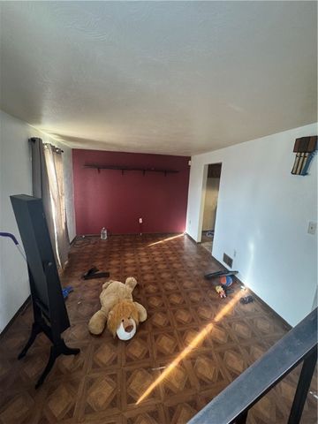 7305 Bennett St, Homewood Brushton, PA 15208