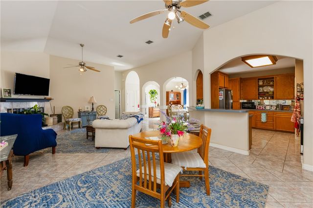 15414 Finistere St, Corpus Christi, TX 78418