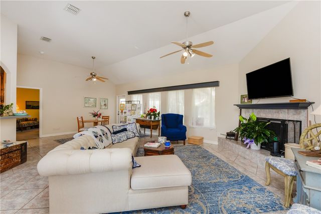 15414 Finistere St, Corpus Christi, TX 78418