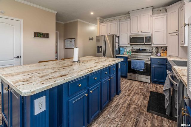 5673 Arctic Fox Drive, Carterville, IL 62918