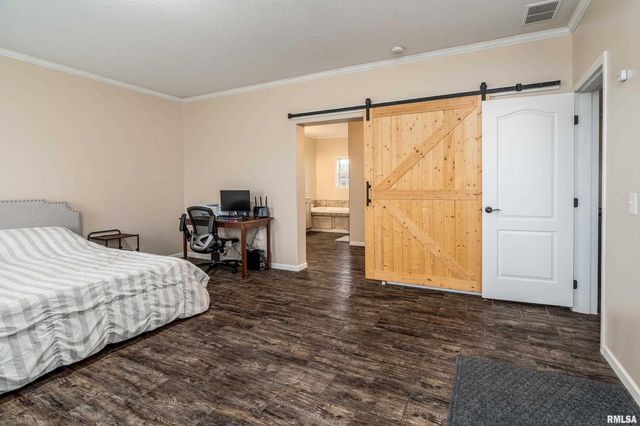 5673 Arctic Fox Drive, Carterville, IL 62918