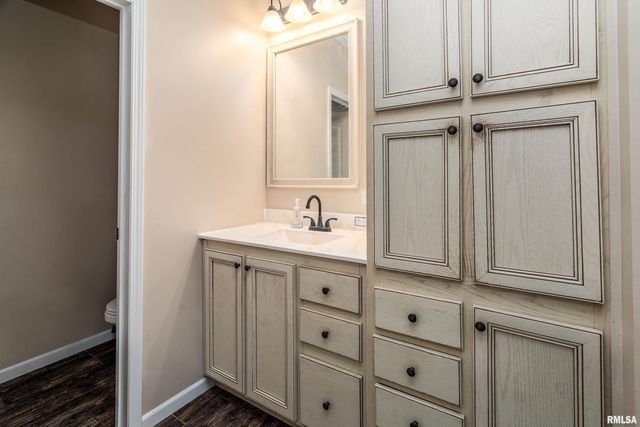 5673 Arctic Fox Drive, Carterville, IL 62918