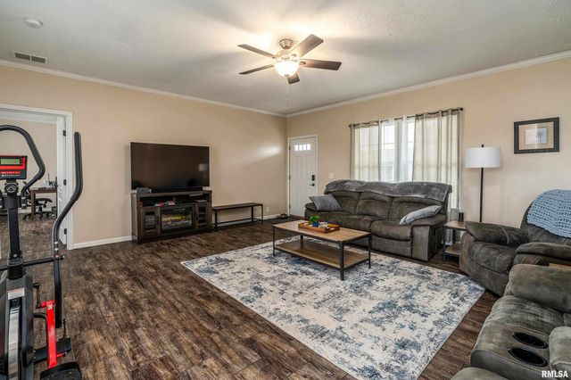 5673 Arctic Fox Drive, Carterville, IL 62918