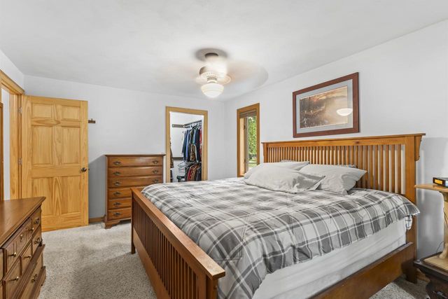 1261 GAVIN ROAD, Neenah, WI 54956
