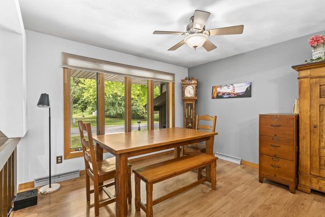 1261 GAVIN ROAD, Neenah, WI 54956