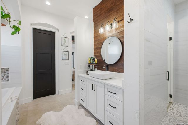 8304 Monument Oak, Boerne, TX 78015