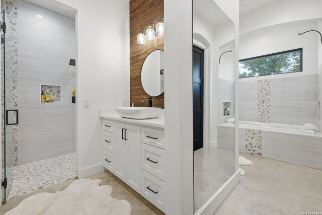 8304 Monument Oak, Boerne, TX 78015