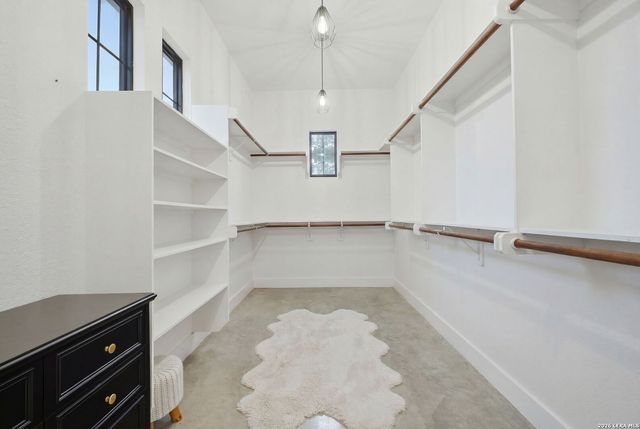 8304 Monument Oak, Boerne, TX 78015