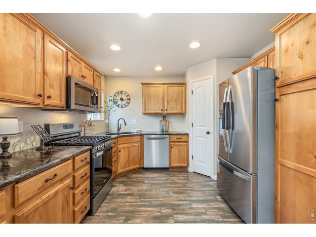2248 Sopris Cir, Loveland, CO 80537