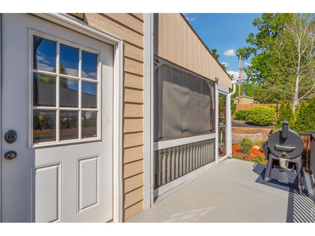 2248 Sopris Cir, Loveland, CO 80537
