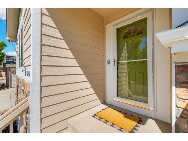 2248 Sopris Cir, Loveland, CO 80537