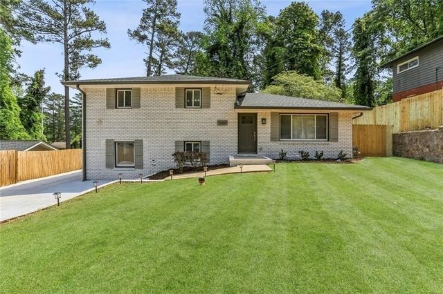1888 La Mesa, Decatur, GA 30032