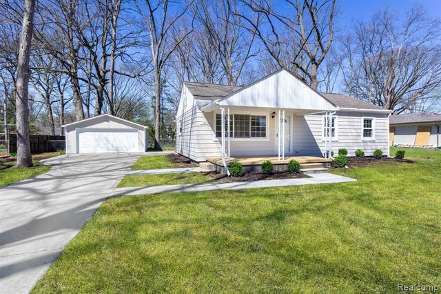 36777 Mulberry Street, Clinton Township, MI 48035