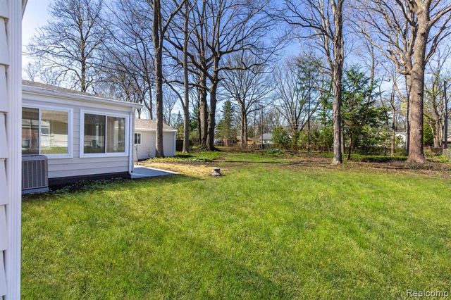 36777 Mulberry Street, Clinton Township, MI 48035