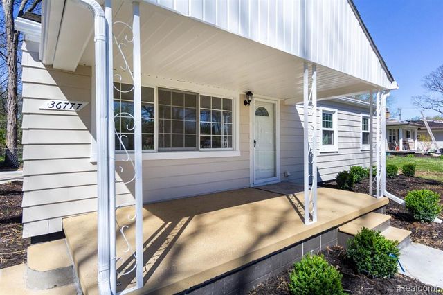 36777 Mulberry Street, Clinton Township, MI 48035
