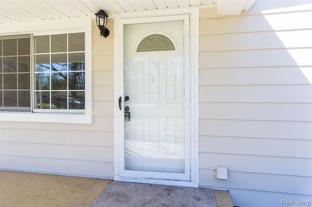 36777 Mulberry Street, Clinton Township, MI 48035