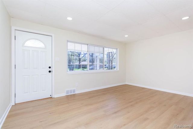 36777 Mulberry Street, Clinton Township, MI 48035