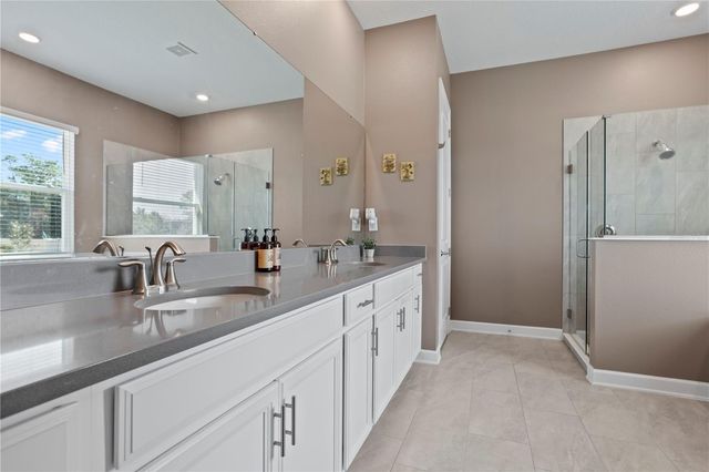 5111 KINGWELL CIRCLE, Oviedo, FL 32765