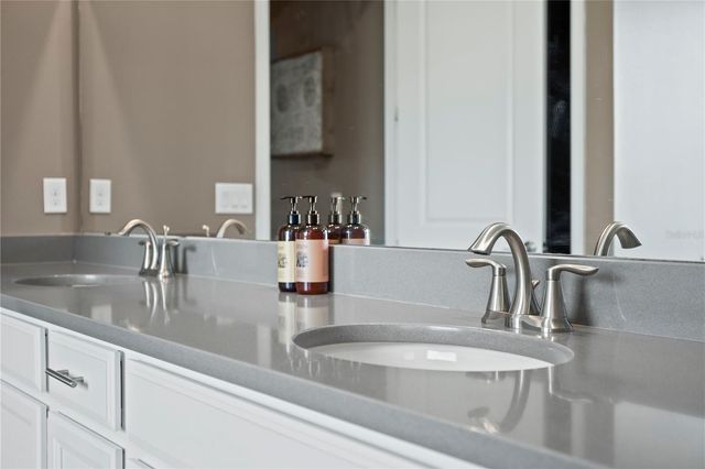 5111 KINGWELL CIRCLE, Oviedo, FL 32765