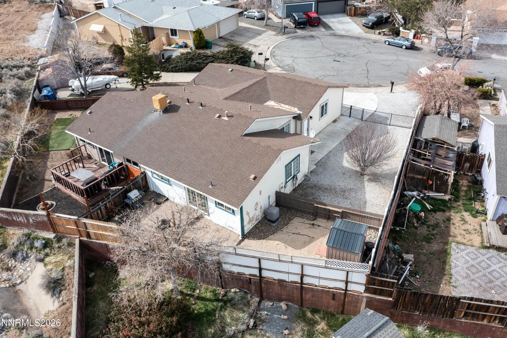 Image 27 of property listing at 6764 Honeysuckle Court, Reno, NV 89506