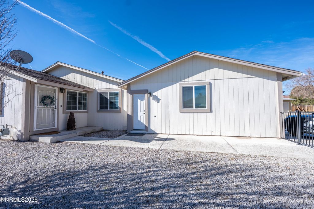 Image 36 of property listing at 6764 Honeysuckle Court, Reno, NV 89506