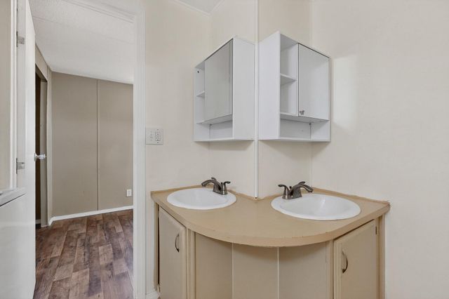 9000 Zuni Road SE W55, Albuquerque, NM 87123