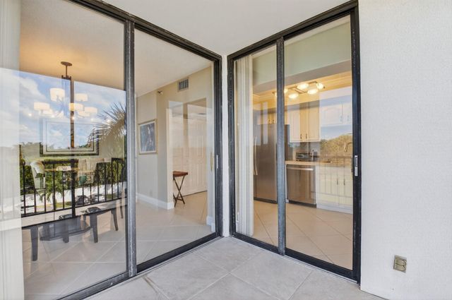 6797 Willow Wood Drive 6041, Boca Raton, FL 33434