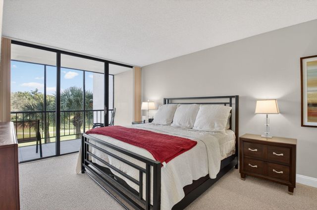 6797 Willow Wood Drive 6041, Boca Raton, FL 33434