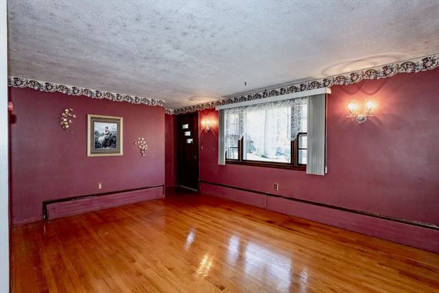 47 Jaeger Drive, Westfield, MA 01085