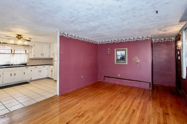 47 Jaeger Drive, Westfield, MA 01085