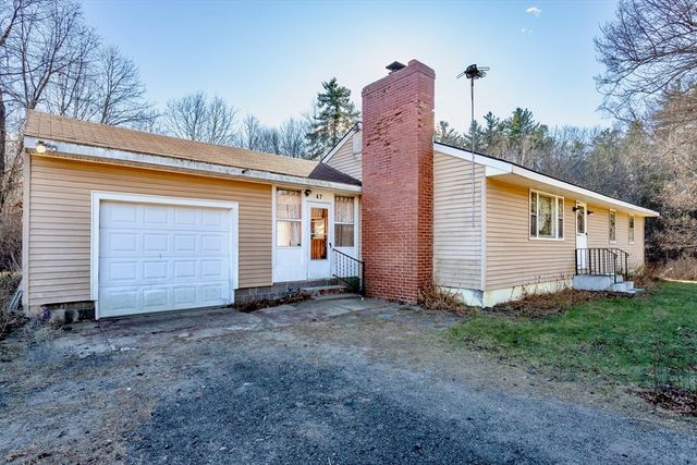 47 Jaeger Drive, Westfield, MA 01085