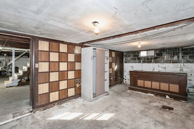 47 Jaeger Drive, Westfield, MA 01085