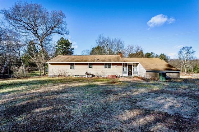 47 Jaeger Drive, Westfield, MA 01085
