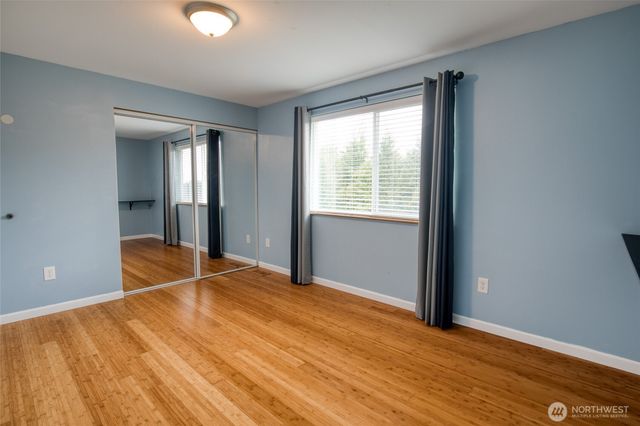 828 Ocean Avenue, Cosmopolis, WA 98595